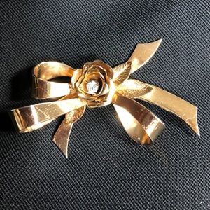 Ribbon Brooch
